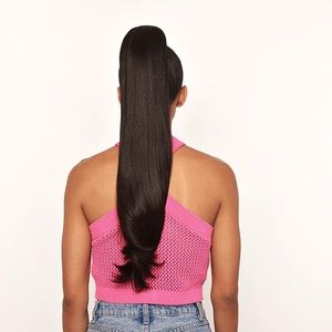 Brit Ponytail Extension
